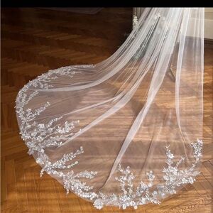 Elegant Sheer Floral Embroidered Veil
